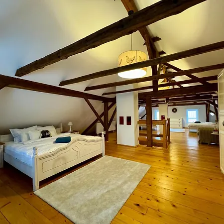 Cozy Country Stefka